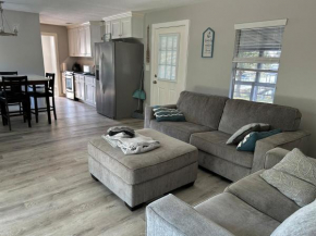 Charming Lake Livingston Home!